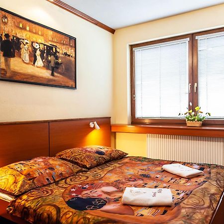 Hotel Acko Ruzomberok Luaran gambar